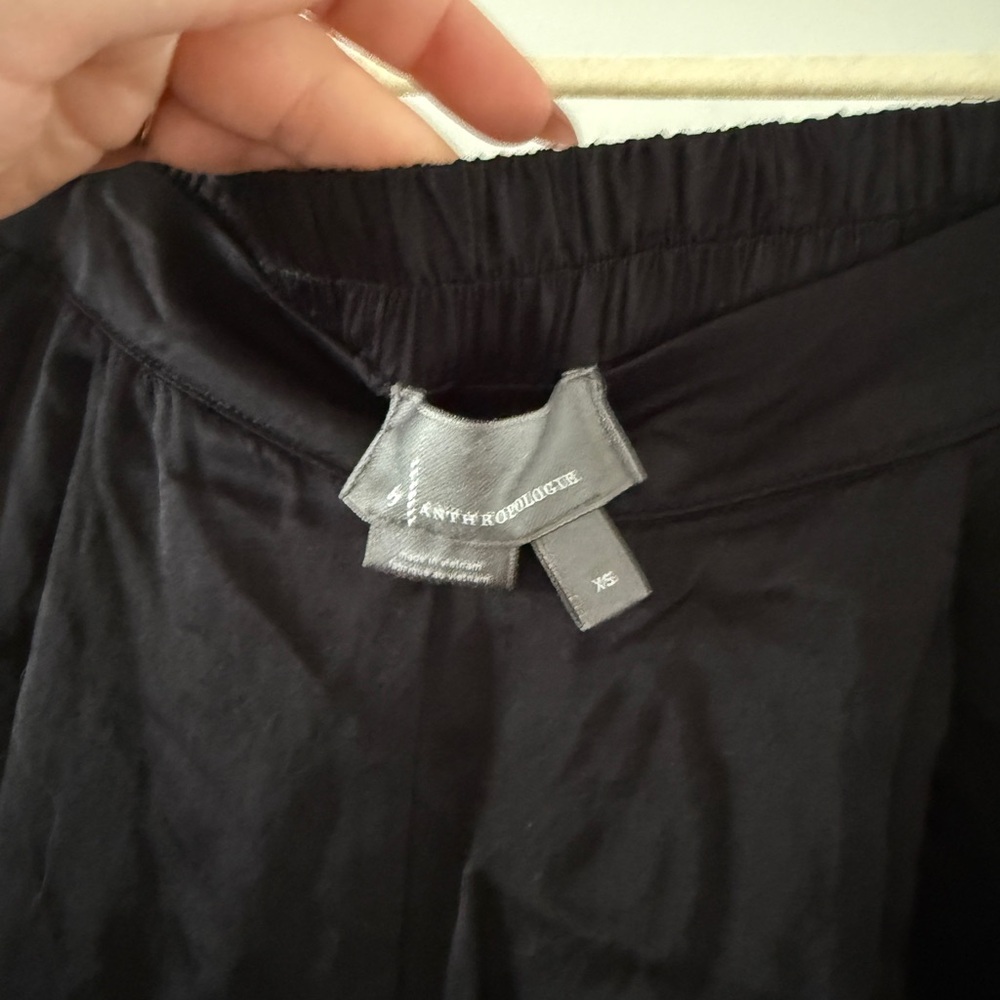 By Anthropologie Silky Slouchy Lounge Pants - Picture 4 of 8